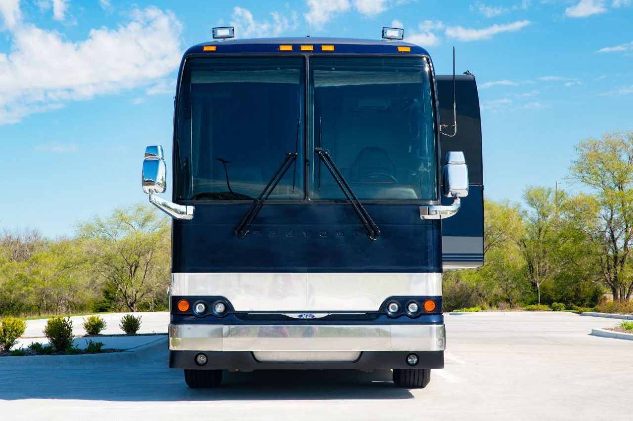 Galaxy Entertainer Tour Bus - 12 Bunk Single Slide