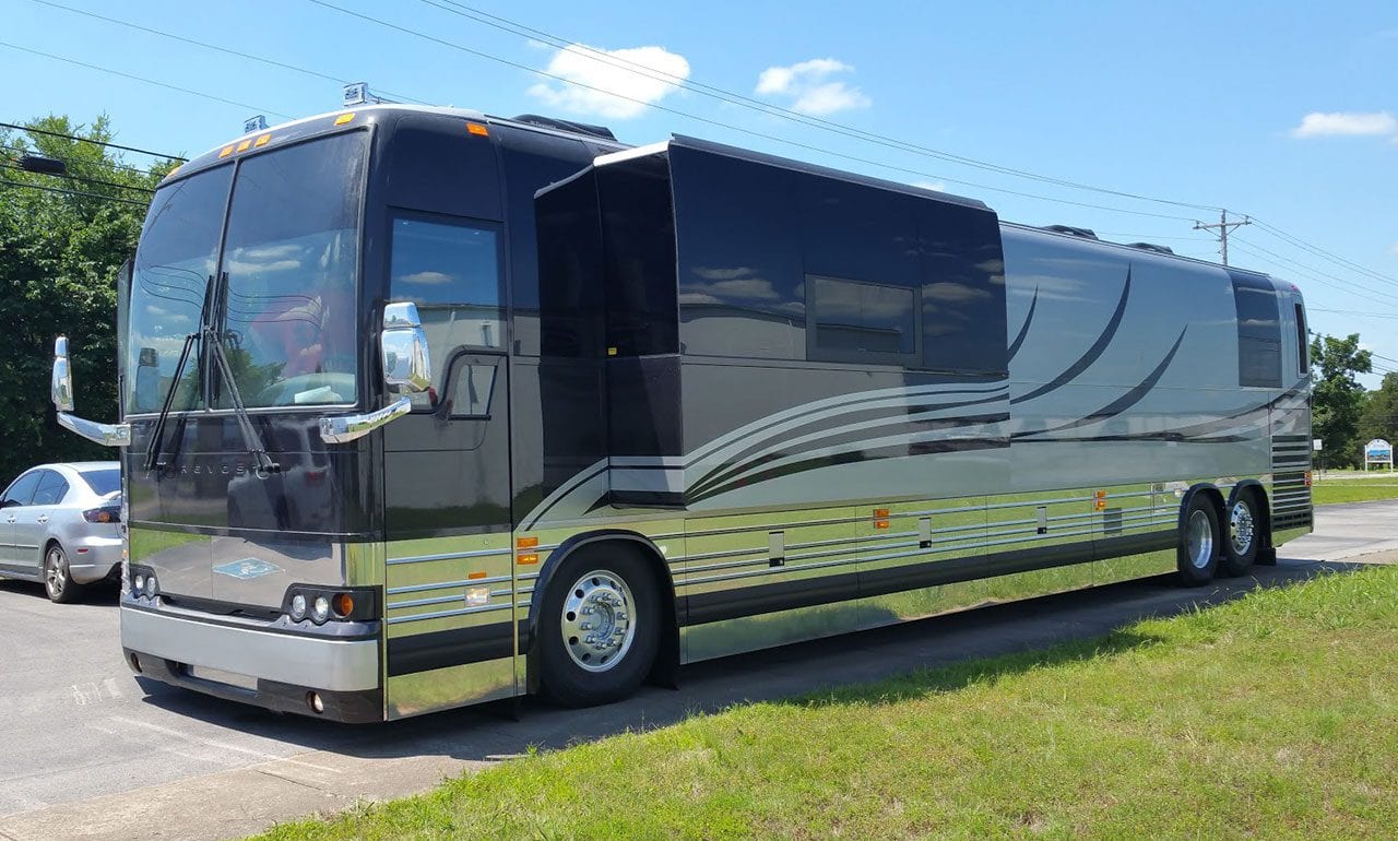Chief entertainer coach for lease Aeron entertainer coach