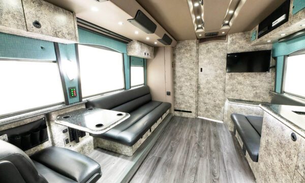 Desperado Entertainer Coach Interior