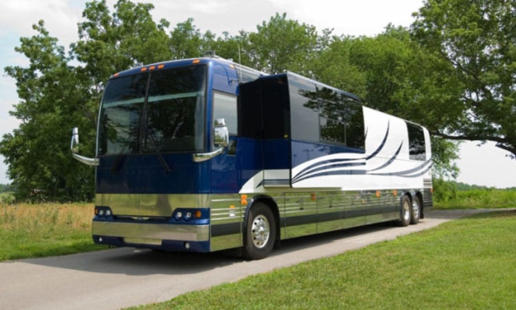 Brandy entertainer coach for lease Ms Brandy slide out entertainer coach