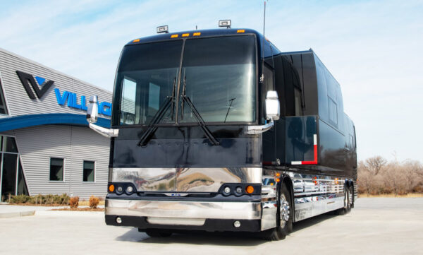Wisdom Entertainer Tour Bus Single Slide