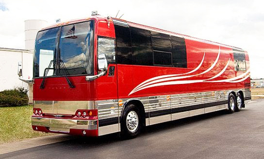 Calypso entertainer coach for lease