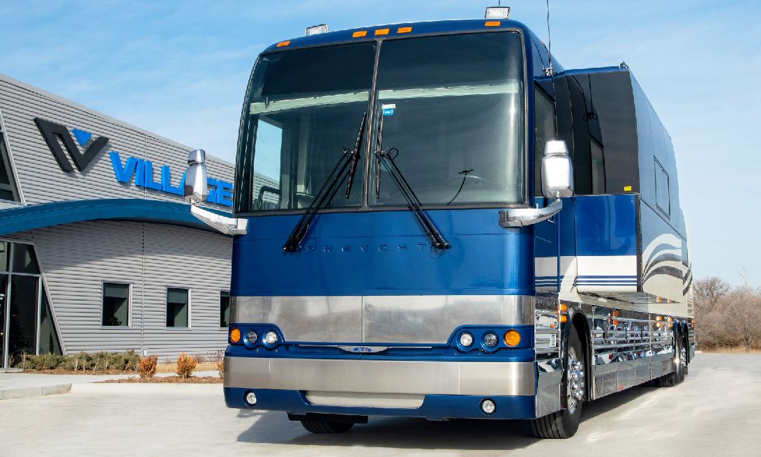 Brandy entertainer coach for lease Brandy Village Coach entertainer leasing in Wichita, Kansas