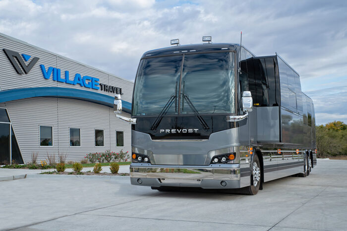 Tinman Entertainer Tour Bus Tinman Entertainer Tour Bus