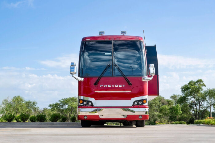 Ruby Entertainer Coach Front