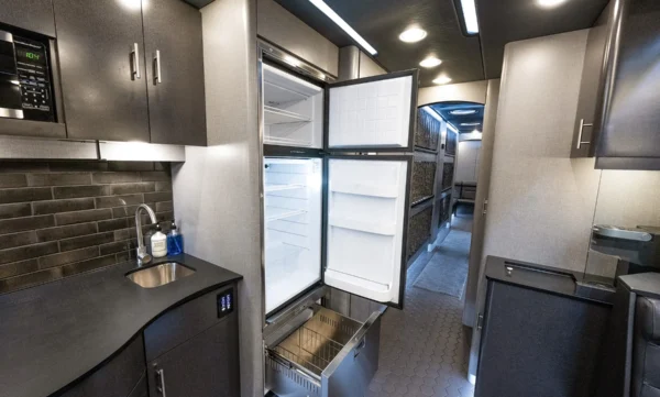 Thunder Entertainer Coach Fridge