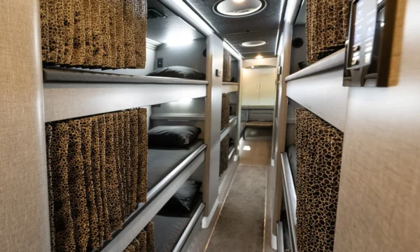 Thunder Entertainer Tour Bus Bunks