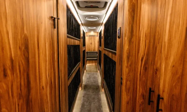 Sandman Entertainer Coach Bunks