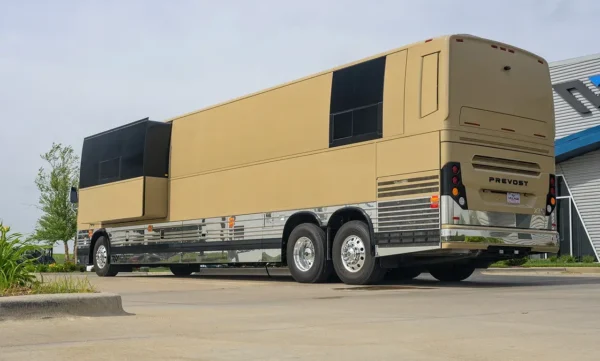 Sandman Entertainer Coach Exterior