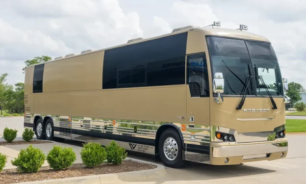 Sandman Entertainer Coach For Lease